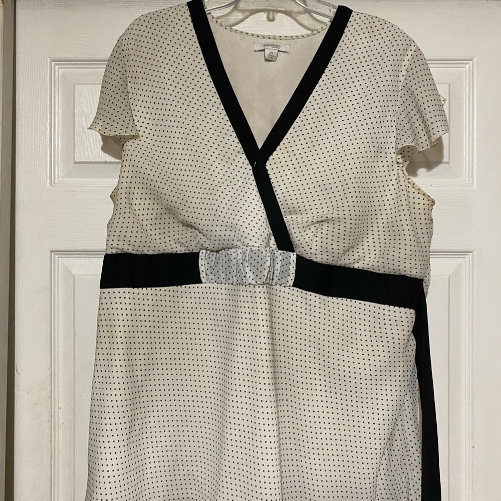 V neck polka dot blouse